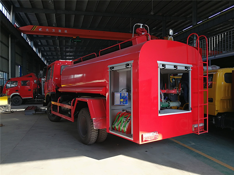 東風(fēng)145(12方)消防灑水車