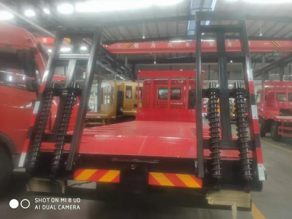 (國(guó)六)湖北大運(yùn)G6黃牌平板車(chē)