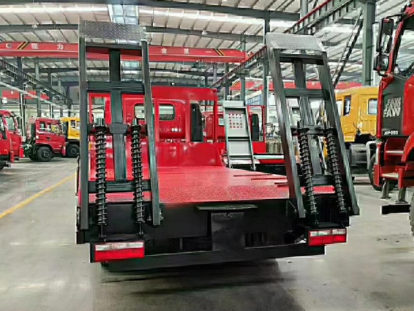 (國(guó)六)湖北大運(yùn)G6黃牌平板車(chē)