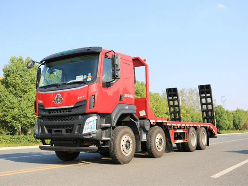 （國六）柳汽前四后八平板運(yùn)輸車