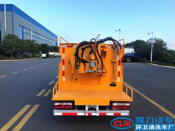 江淮地下室專(zhuān)用藍(lán)牌高壓清洗車(chē)